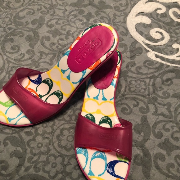 Sandals - Picture 3 of 3